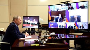 Президент России В.В.Путин провёл оперативное совещание с постоянными членами Совета Безопасности